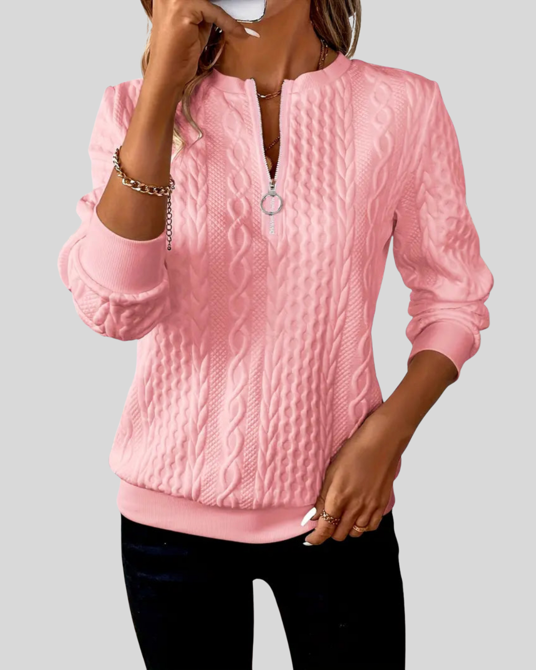 ZUZANA | Dámský svetr na zip s copánkovým vzorem